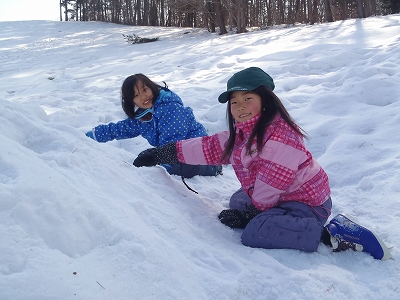 雪遊び