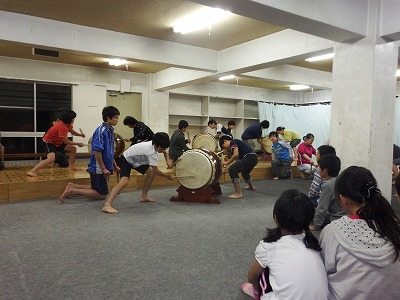 山村留学生からの歓迎の太鼓